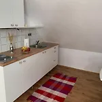 Apartment Buzavirag *