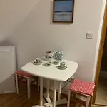 Buzavirag Apartment *