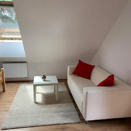 Buzavirag 公寓 森特贝克卡尔洛