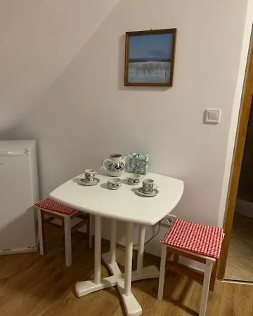Búzavirág Apartman *